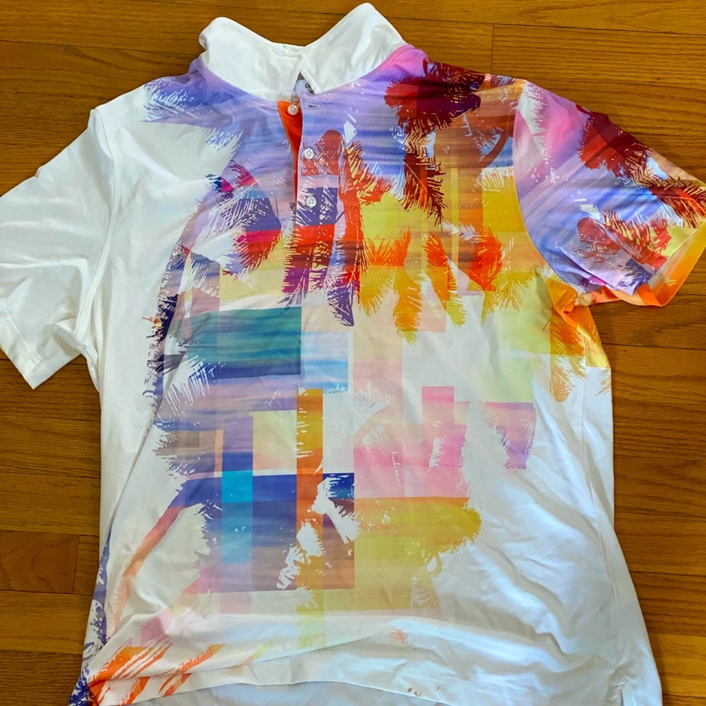 Cabana by Crown and Ivy athletic wear sunshirt.